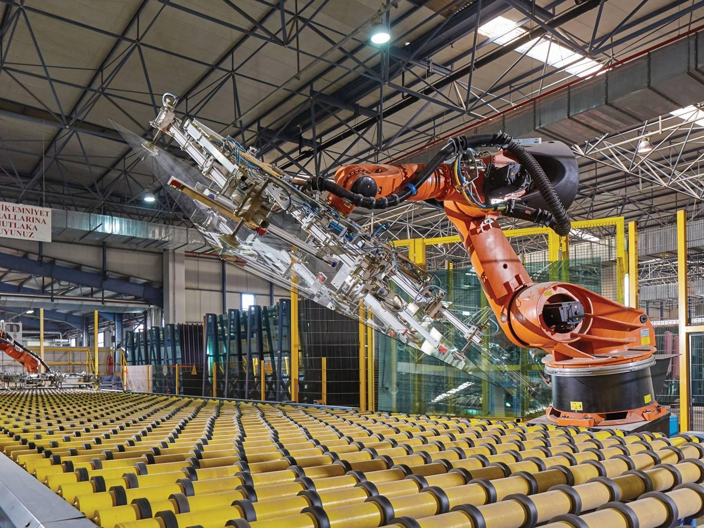 Turkish glassmaker Şişecam has Indian autos in its sights
