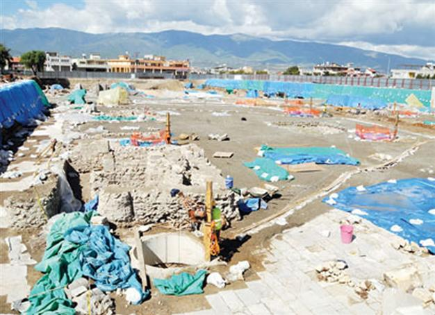 Turkey’s largest mosaic discovered on the Med
