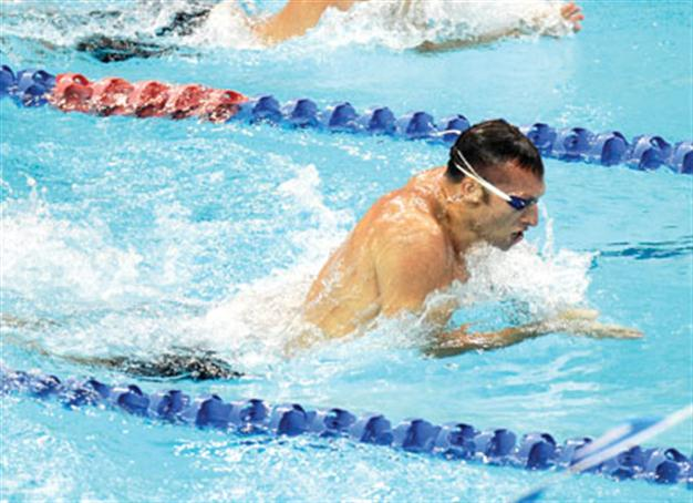 Ian Thorpe slumps to seventh in first final after return