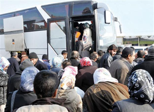 Exodus from quake-hit Van as fresh tremor hits