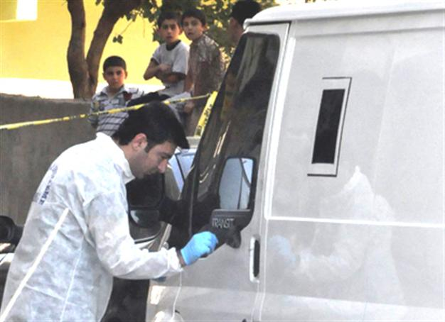 Transporter flees with bank money in Istanbul