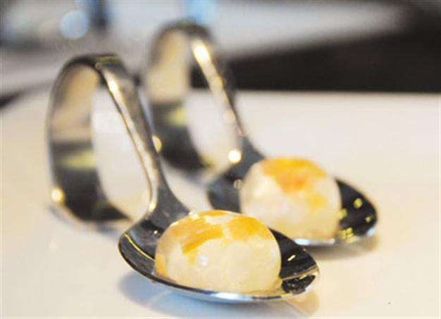 Tablet food becoming popular in Antalya