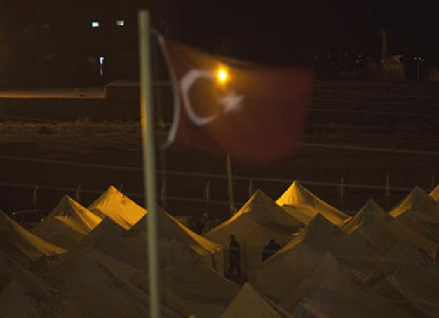 Death toll in eastern Turkey quake rises to 596