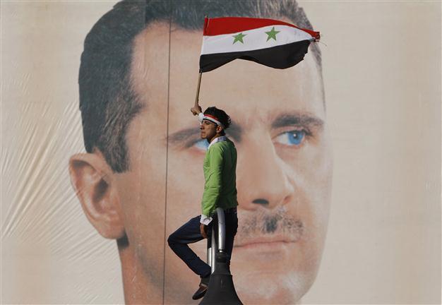 Syria accepts observer request
