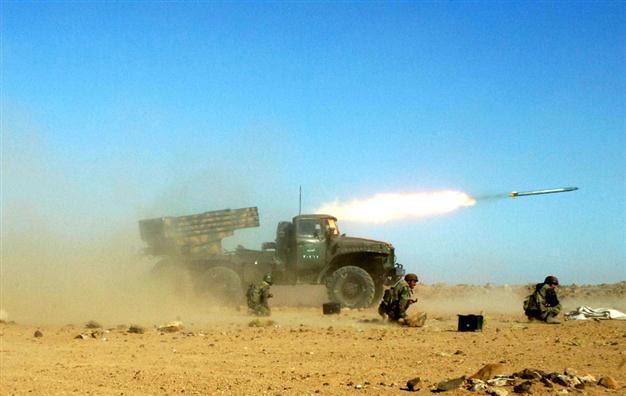 Syrian regime holds war games in show of force