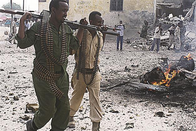 Bomb blasts in Somalia near Turkish Embassy