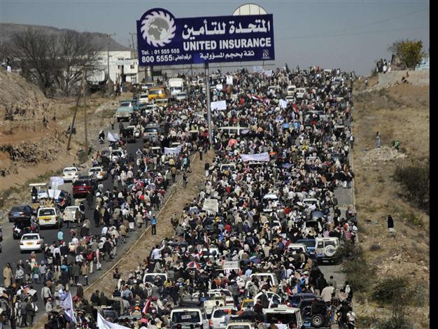 Yemen’s Saleh vows to leave, troops kill 13