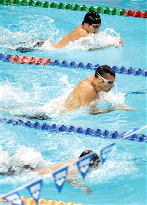 Ian Thorpe slumps to seventh in first final after return