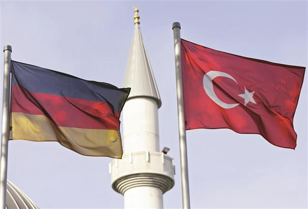 Turkish migrants give live to German economy