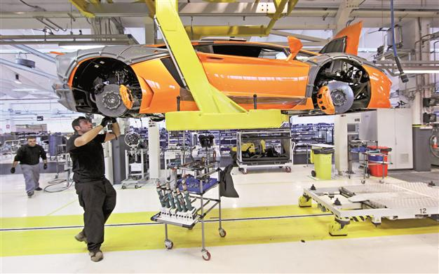 Eurozone private sector slowdown bodes ill for growth, survey shows