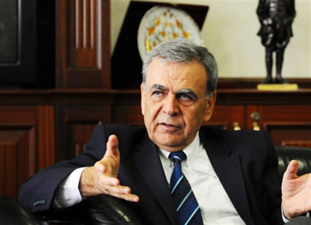 Police raid İzmir municipality, 42 detained