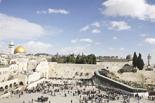 Israel heightens tension over ramp, settlements