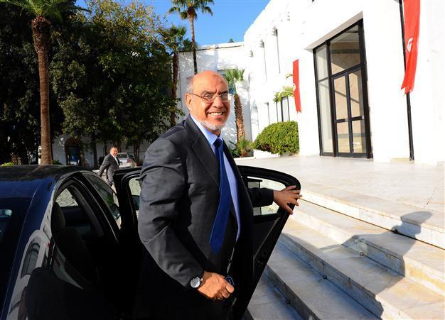 Tunisia president appoints Islamist prime minister