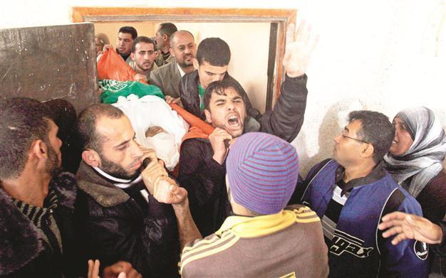 Israeli raids kill 3 Gazans, fighting flares