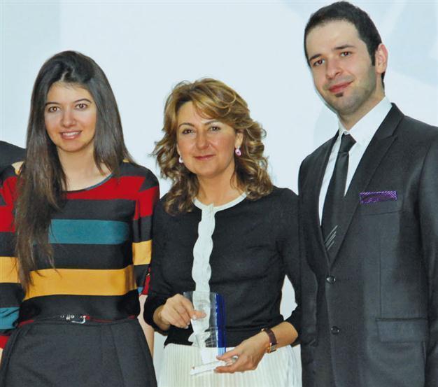 Doğan chair awarded by students
