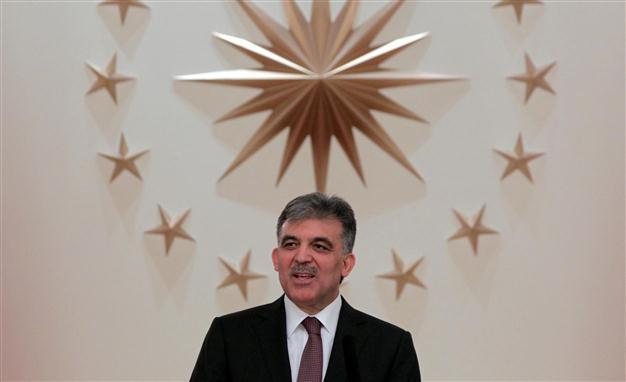 President Gül offers condolences after air raid