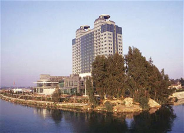 Qatari firm to invest in Islamic hotels