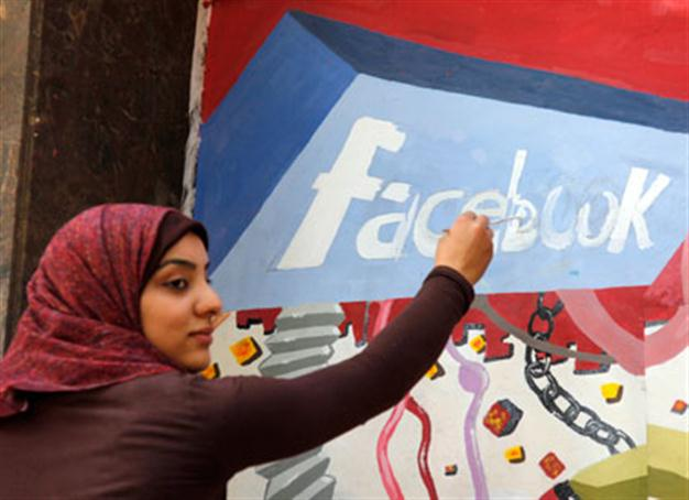CIA follows Twitter, Facebook
