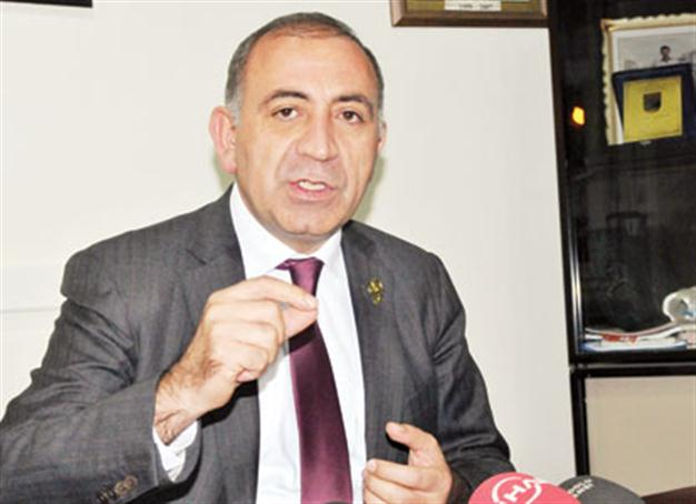 Opposition fumes at popular website