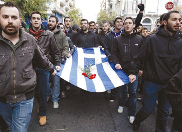 Youth protest gov’t at Nov 17 march