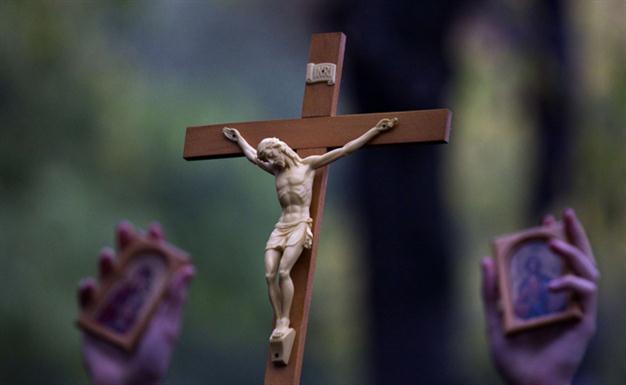 One-third in world embrace Christianity: US study