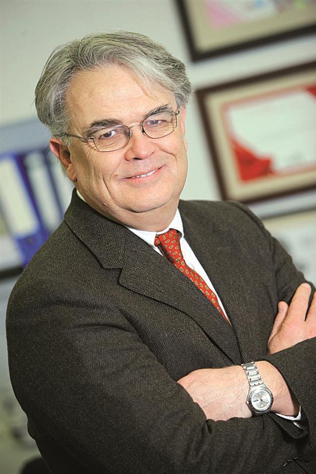 Head of trade body resigns on tensions