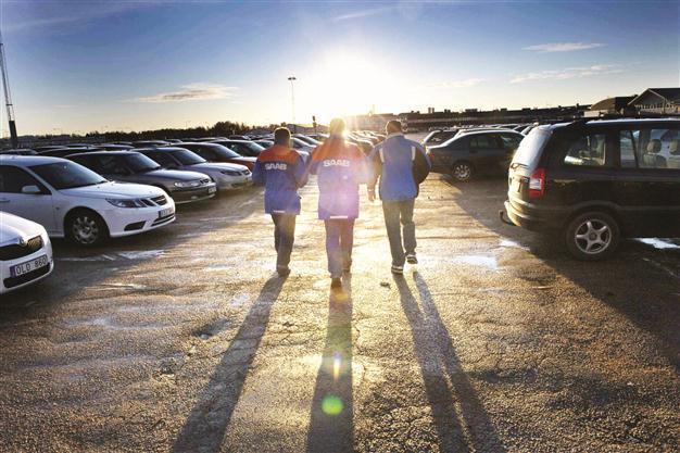 Acquiring Saab too risky for Turkish firms, minister says