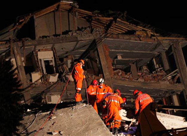 5.6 quake in east Turkey topples hotel building