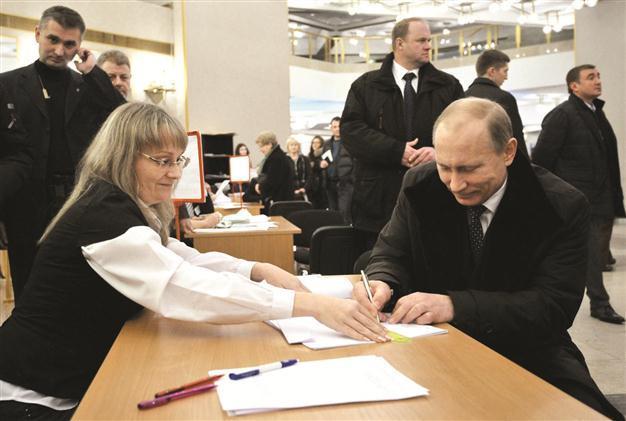Russia votes amid fraud claims
