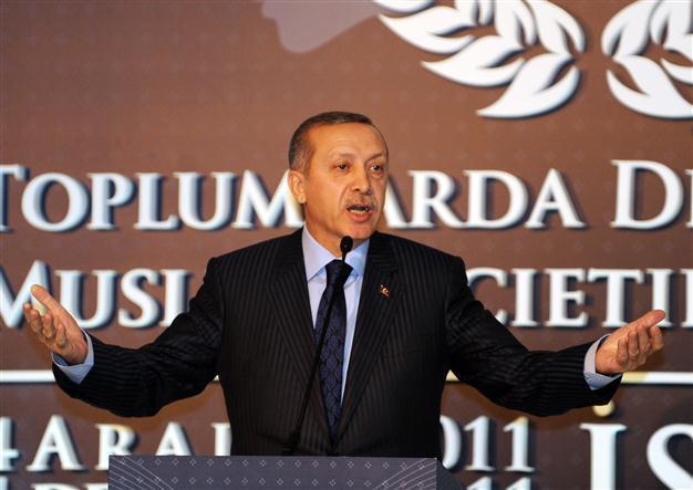 Erdoğan accuses France of committing genocide in Algeria