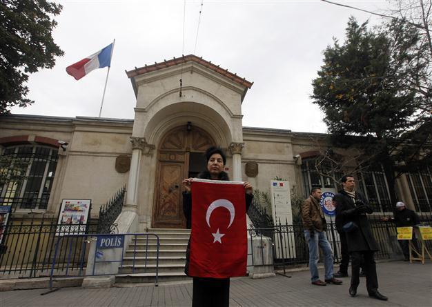 Azerbaijan slams France vote on Armenia genocide