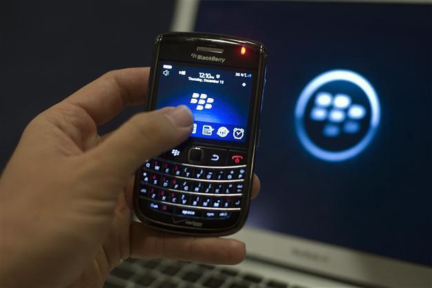 VW gives employees break from their Blackberry