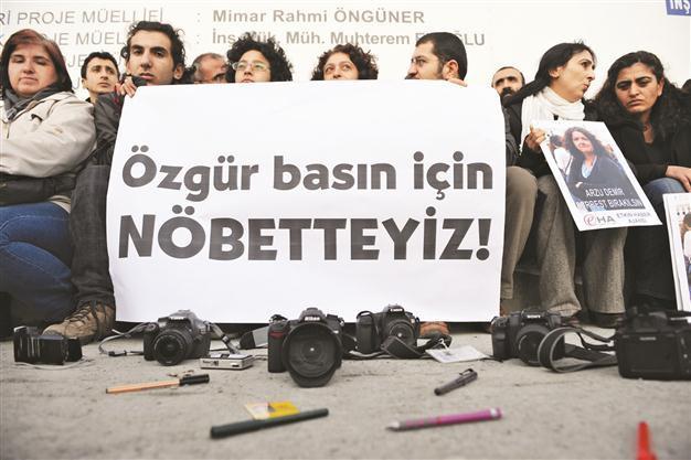 NGO slams gov’t on scribe raid