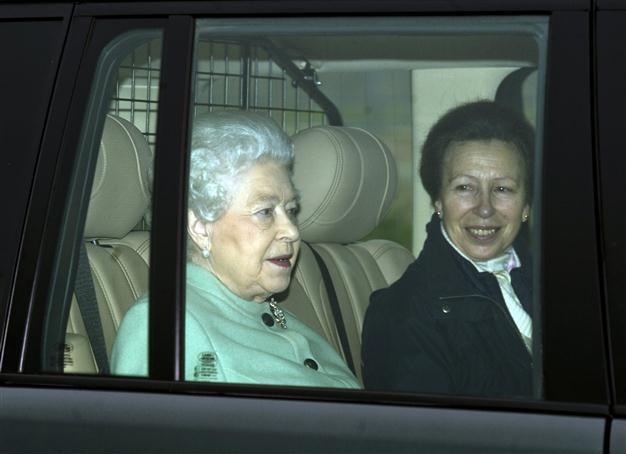 Britains Prince Philip spends Christmas in hospital
