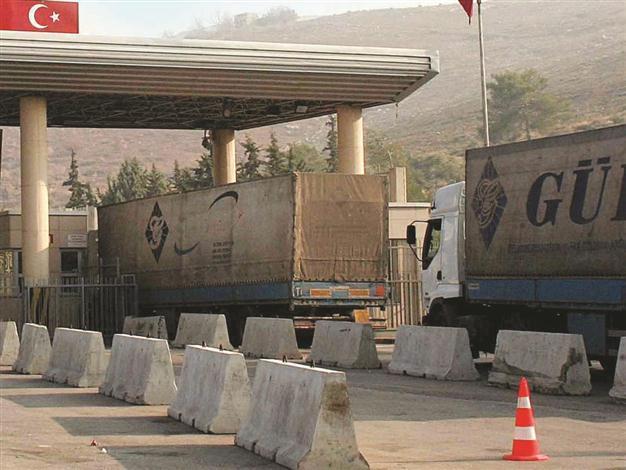Turkey raises Syrian tariff, eyes new routes