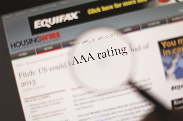 Local agency hits at big rating firms