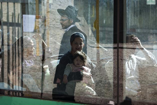 Religious Jews still try to segregate Israel buses