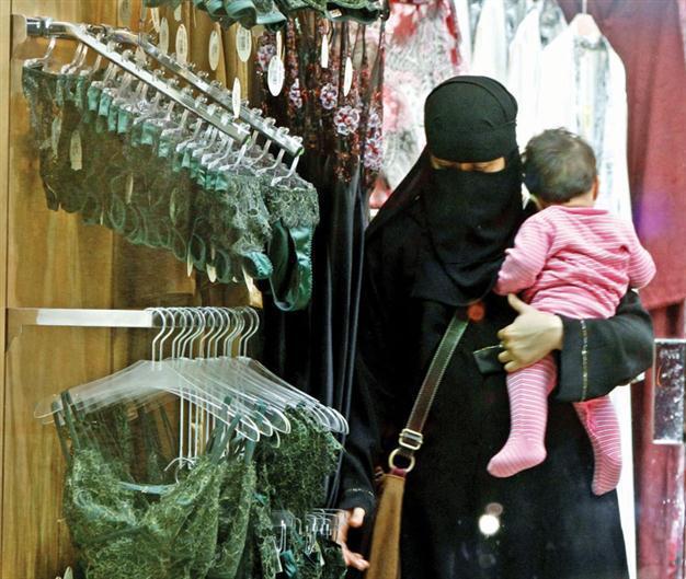 Lingerie stores to let women work