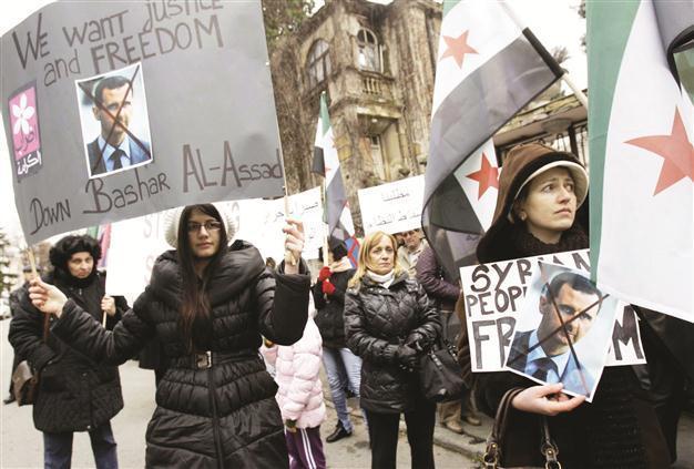 Arab League mulls Syria mission pullout