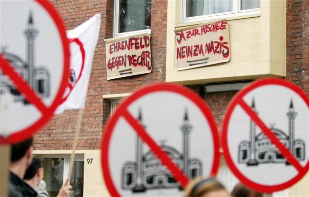 Turkish media demands apology for German spoof of Turks