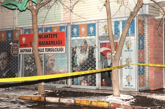 Alleged bomber dies in blast in Istanbul