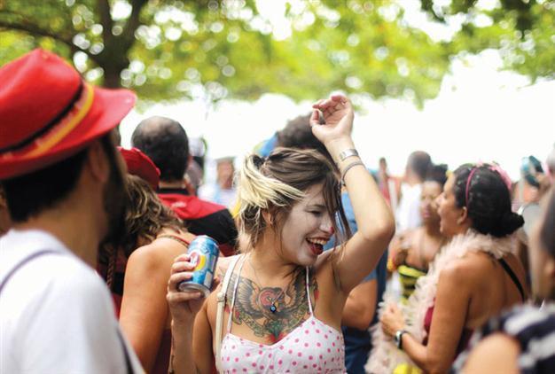 Brazilian police conclude strike before Rio carnival