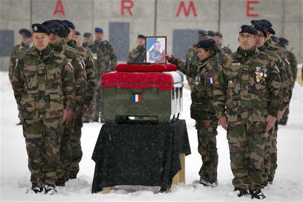 France rules out withdrawal from Afghanistan in 2012