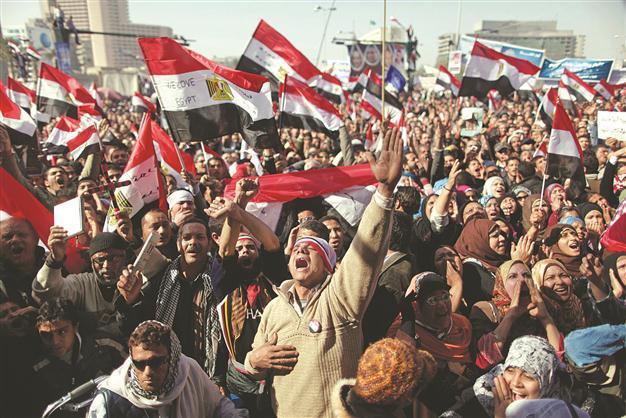 Egyptians honor revolution