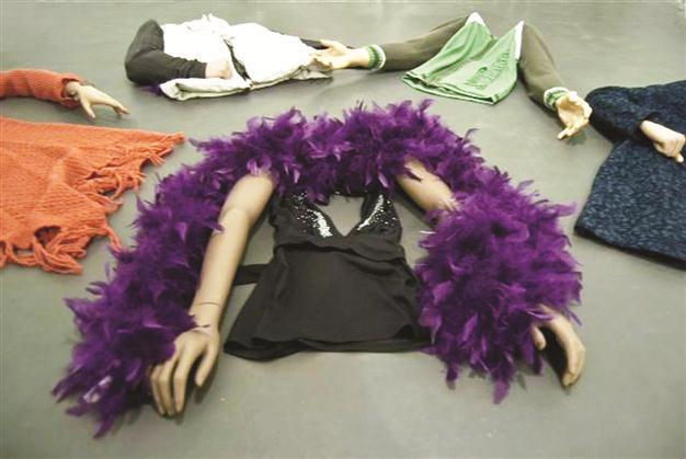 Art project presents a ‘senseless society’