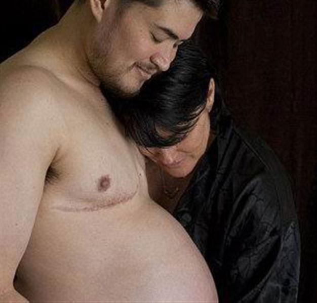 UK man gives birth to baby