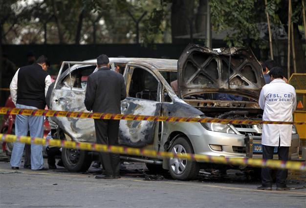 One hurt in India blast targeting Israeli diplomat