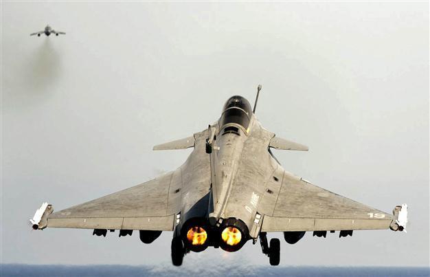 Russian fighter jet faster than American F-22