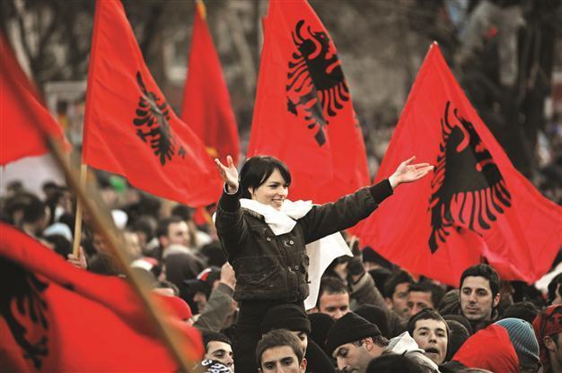 Northern Kosovo Serbs go to polls despite Belgrade