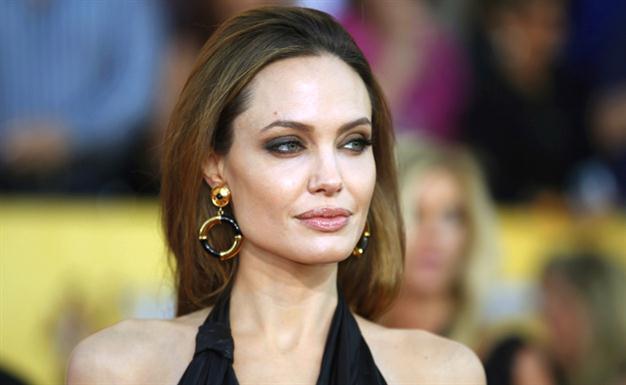 Berlinale honors Jolie and Streep
